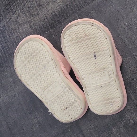 Toddler Slippers - Picture 5 of 5